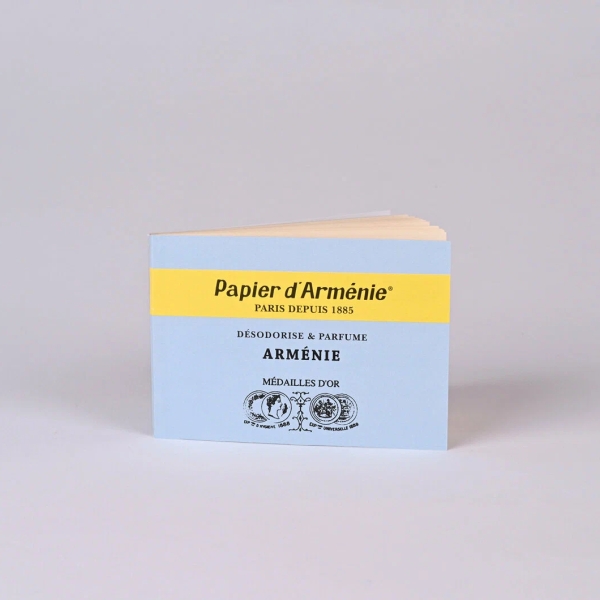 100 приятных подарков коллеге на 8 Марта