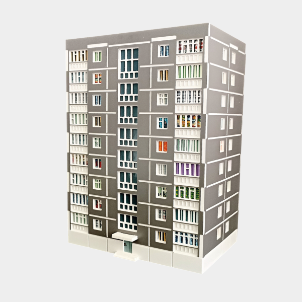 100 интересных подарков женщине на день рождения