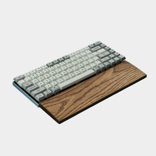 100 классных подарков подруге на день рождения