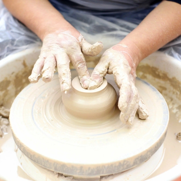 100 отличных подарков жене на день рождения